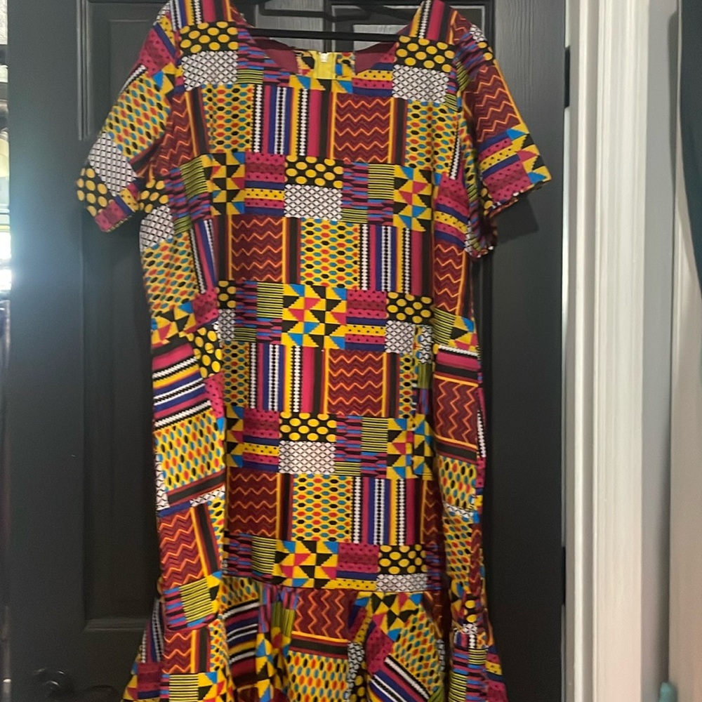 No brand listed. African patter design